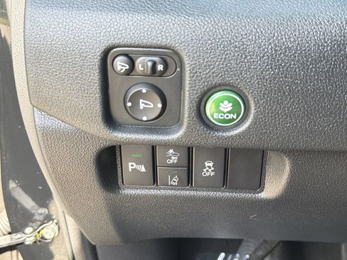 Used 2022 Honda Pilot Black Edition image 13
