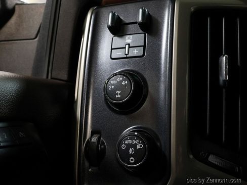Used 2015 Chevrolet Silverado 1500 High Country w/ High Country Premium Package AWD/4WD image 28