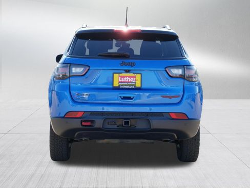 Used 2025 Jeep Compass Trailhawk w/ Trailhawk Elite Group AWD/4WD image 6