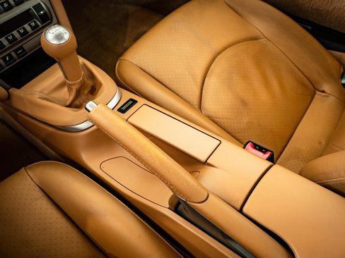 Used 2007 Porsche 911 Carrera S image 37