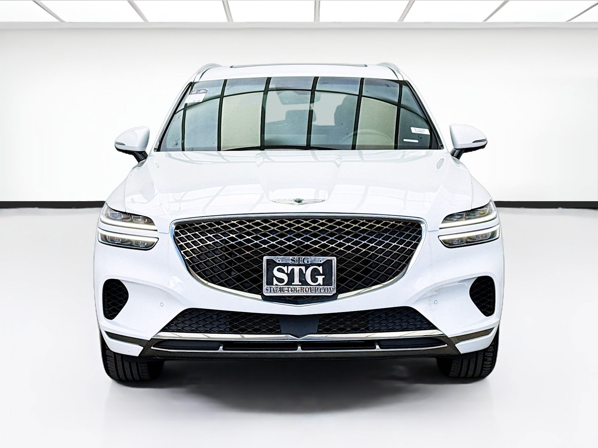Used 2024 Genesis GV70 2.5T w/ Advanced Package AWD/4WD image 2