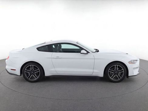 Used 2018 Ford Mustang Premium RWD image 8