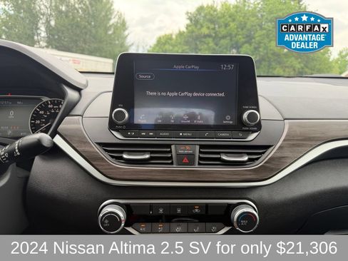 Used 2024 Nissan Altima 2.5 SV AWD/4WD image 16