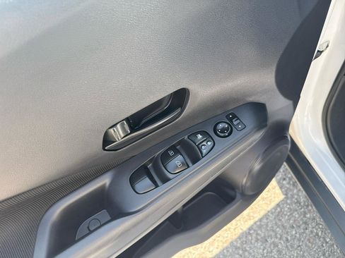 Used 2023 Nissan Kicks S FWD image 12