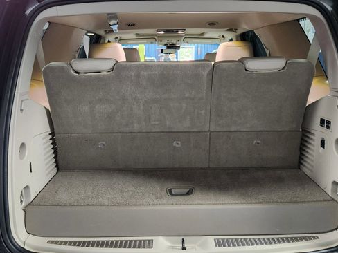 Used 2020 Cadillac Escalade Luxury w/ LPO, Radiant Package image 63