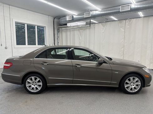 Used 2012 Mercedes-Benz E 350 4MATIC Sedan image 4
