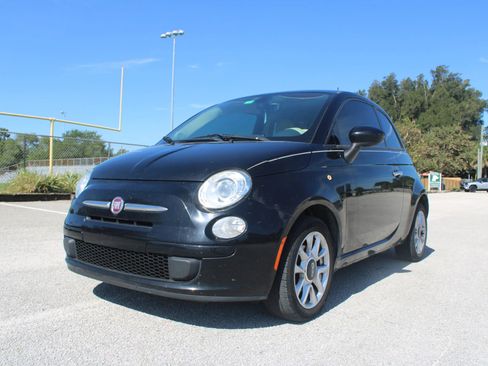 Used 2017 FIAT 500 Pop FWD image 3