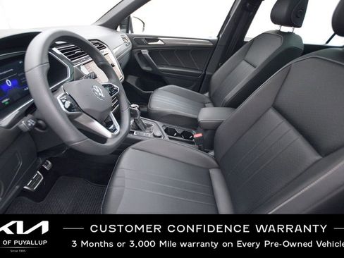 Used 2022 Volkswagen Tiguan SE R-Line image 10