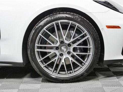 New 2026 Porsche Panamera image 39