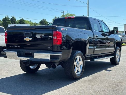 Used 2015 Chevrolet Silverado 2500 LTZ w/ Duramax Plus Package AWD/4WD image 4