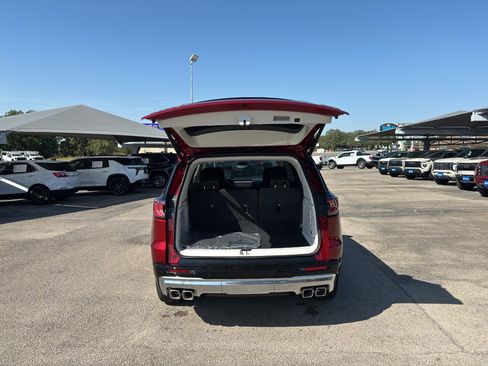 Used 2027 GMC Acadia Denali FWD image 7