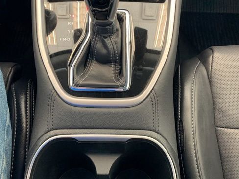 Certified 2025 Subaru Outback Limited image 10