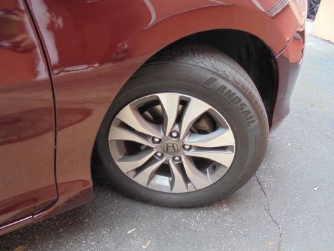 Used 2015 Honda Accord LX image 24