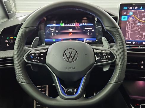 New 2026 Volkswagen Golf image 24