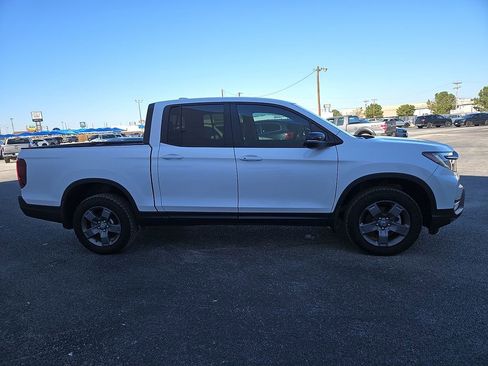 Used 2024 Honda Ridgeline TrailSport image 9