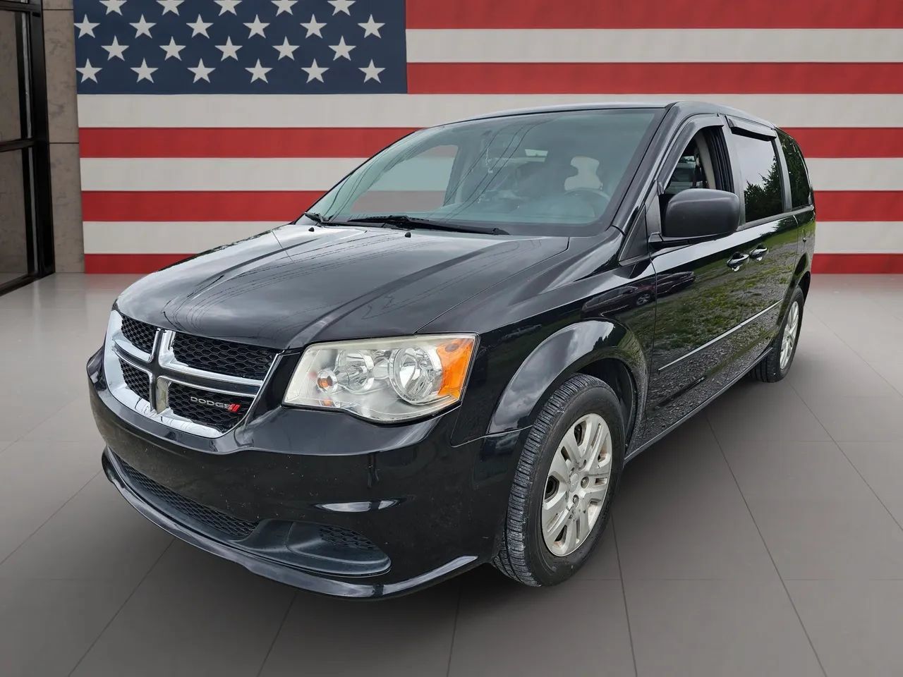 Used 2015 Dodge Grand Caravan SE w/ Quick Order Package 29E SE FWD image 1