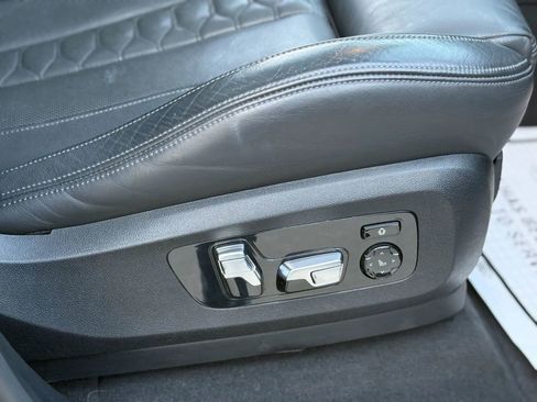Used 2021 BMW X5 M w/ Executive Package image 34