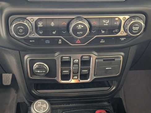 Used 2023 Jeep Wrangler Unlimited Sahara w/ Cold Weather Group image 20