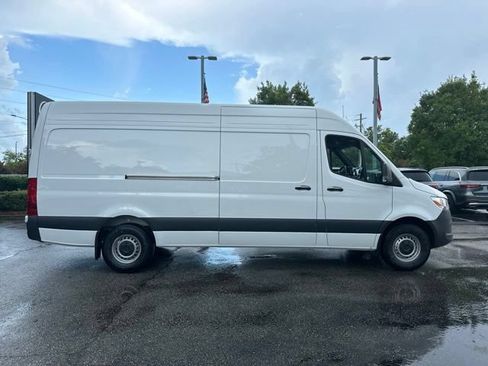New 2026 Mercedes-Benz Sprinter 2500 image 9
