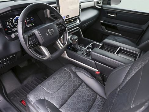 Used 2024 Toyota Tundra Limited image 13