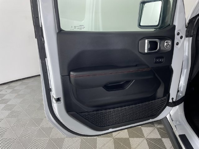 Used 2024 Jeep Wrangler Unlimited Rubicon AWD/4WD image 18