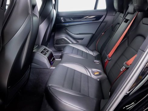 New 2025 Porsche Panamera 4 image 8