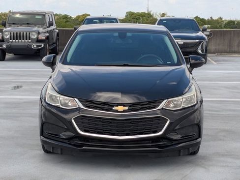 Used 2017 Chevrolet Cruze LS FWD image 2