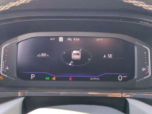 Used 2022 Volkswagen Taos SEL w/ Panoramic Sunroof Package image 11