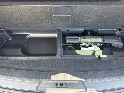 Used 2024 Ford Expedition Limited RWD image 15
