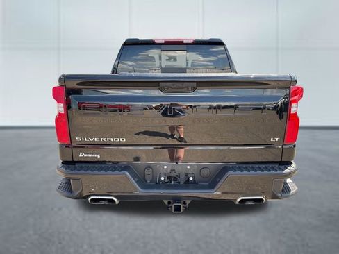 Used 2024 Chevrolet Silverado 1500 LT Trail Boss w/ Convenience Package II AWD/4WD image 3