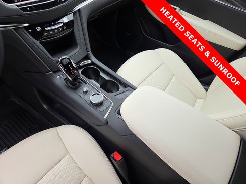 Used 2025 Cadillac XT5 Sportv w/ Technology Package image 25