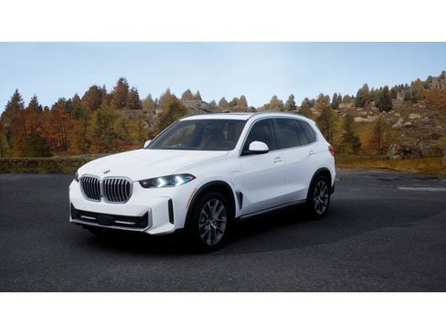 New 2026 BMW X5 xDrive50e image 1