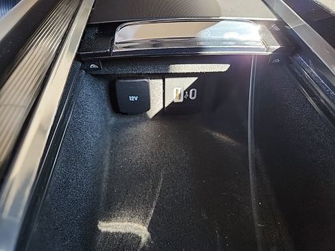Used 2022 Lincoln Corsair FWD image 22