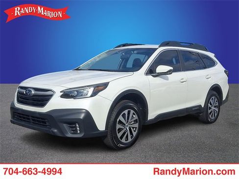 Used 2021 Subaru Outback Premium image 1