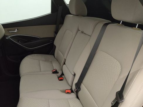 Used 2017 Hyundai Santa Fe Sport FWD image 18