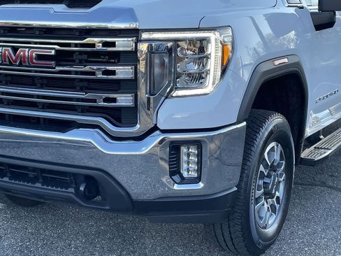 Used 2022 GMC Sierra 2500 SLE w/ SLE Value Package; image 37