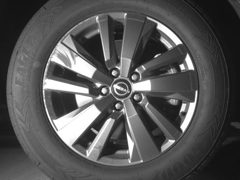 Used 2025 Nissan Pathfinder SV AWD/4WD image 12