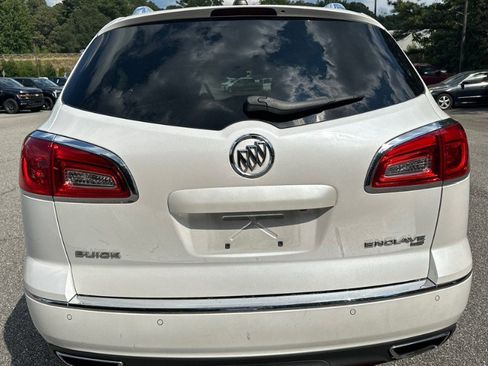 Used 2017 Buick Enclave Leather image 3
