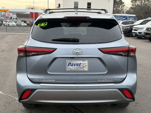 Used 2022 Toyota Highlander Platinum image 18