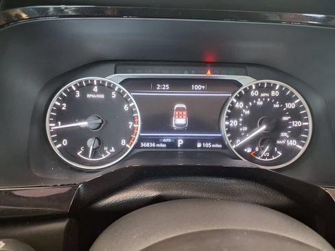Used 2023 Nissan Pathfinder SL w/ Lighting Package (N92) AWD/4WD image 27