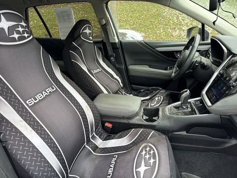 Used 2020 Subaru Outback Limited image 14