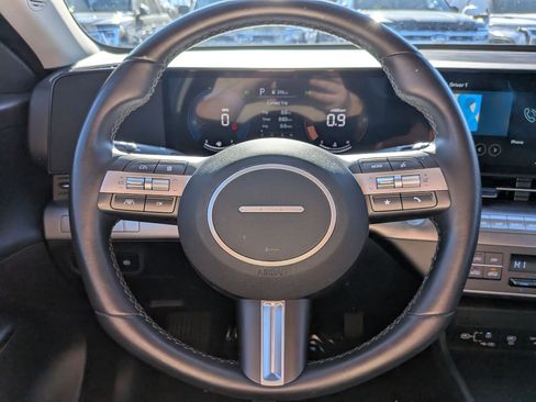 Certified 2025 Hyundai Kona SEL AWD/4WD image 17