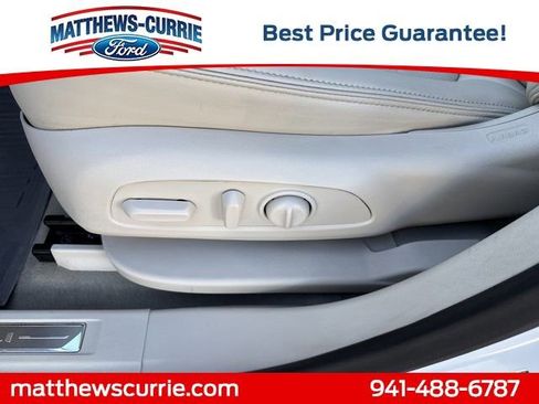 Used 2023 GMC Acadia Denali w/ Denali Ultimate Package image 8
