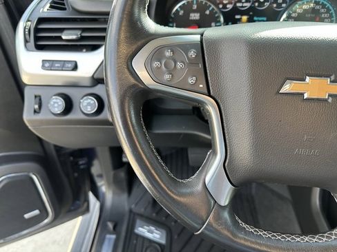 Certified 2020 Chevrolet Suburban Premier w/ Premier 6.2L Value Package image 5