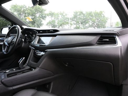 Used 2023 Cadillac XT5 Premium Luxury w/ LPO, Floor Liner Package FWD image 26