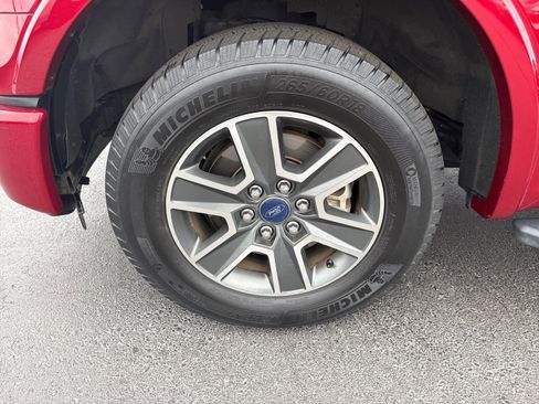 Used 2016 Ford F150 XLT w/ Equipment Group 302A Luxury image 9