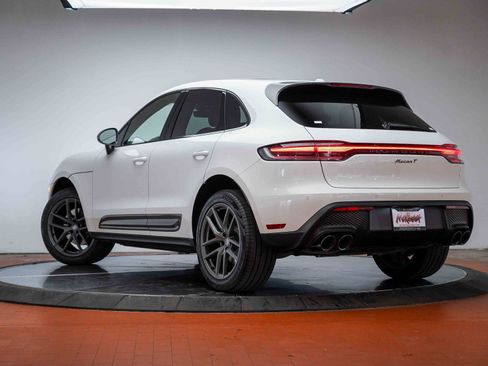 Used 2025 Porsche Macan Turbo image 4