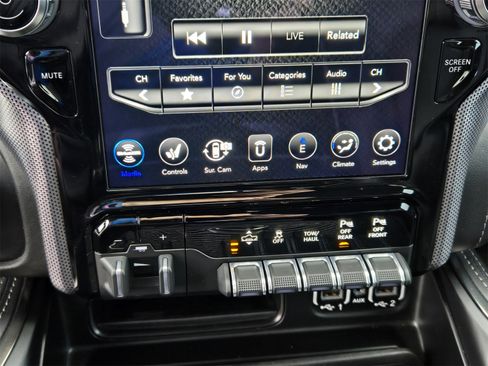 Used 2020 RAM 1500 Limited image 17