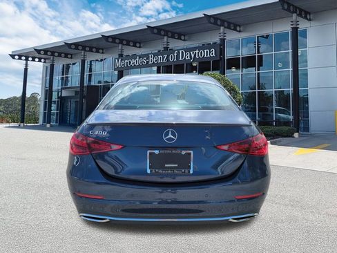 Used 2025 Mercedes-Benz C 300 Sedan image 5