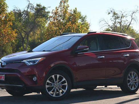 Used 2018 Toyota RAV4 Limited w/ All Weather Liner Package image 1